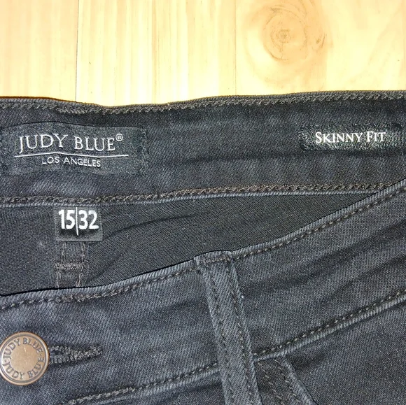 Judy Blue Black Distressed Jeans Size 15/32 - Picture 4 of 6